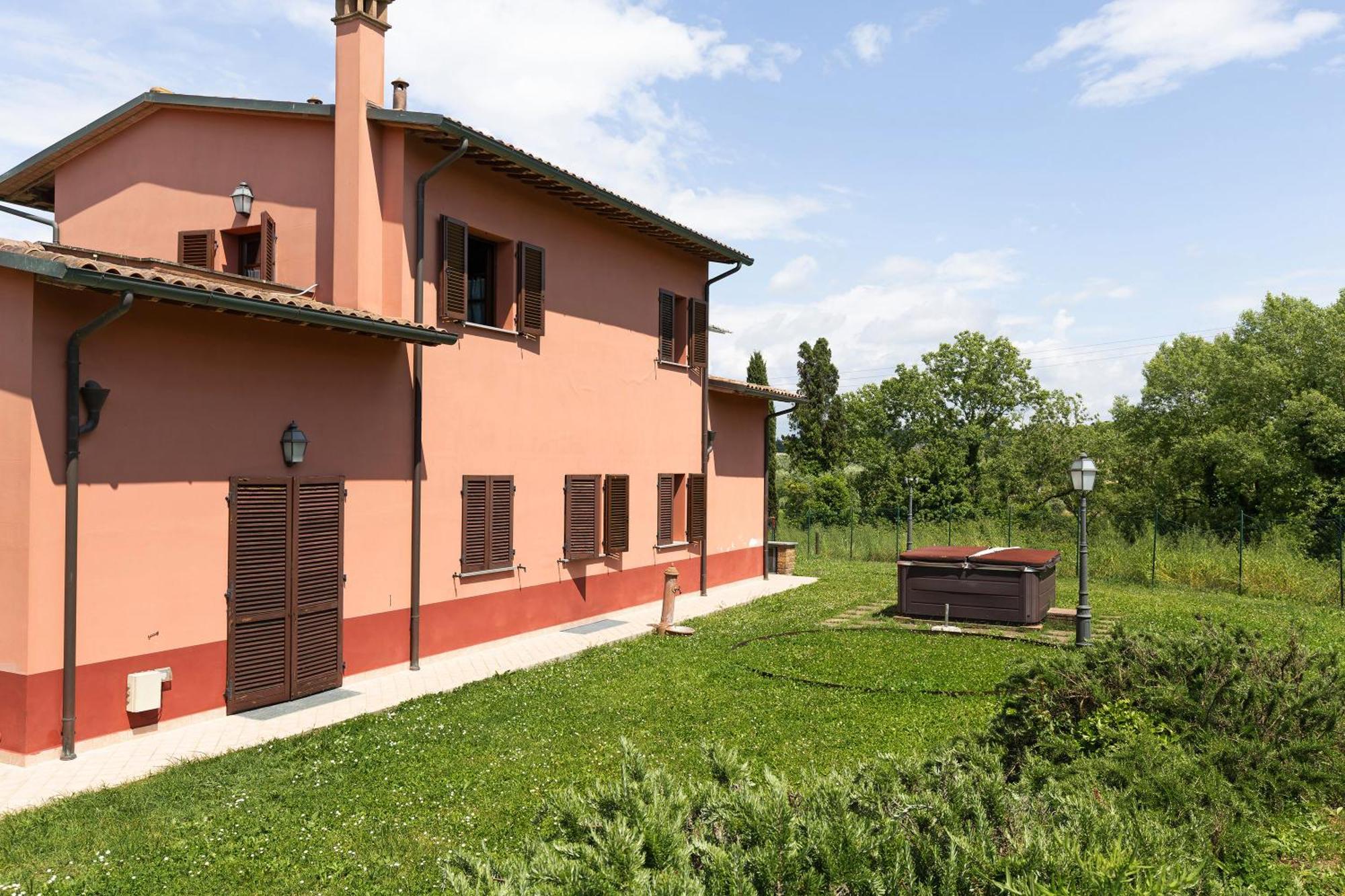 La Bettola Tavern Rooms Restaurant Montopoli in Val d'Arno Luaran gambar
