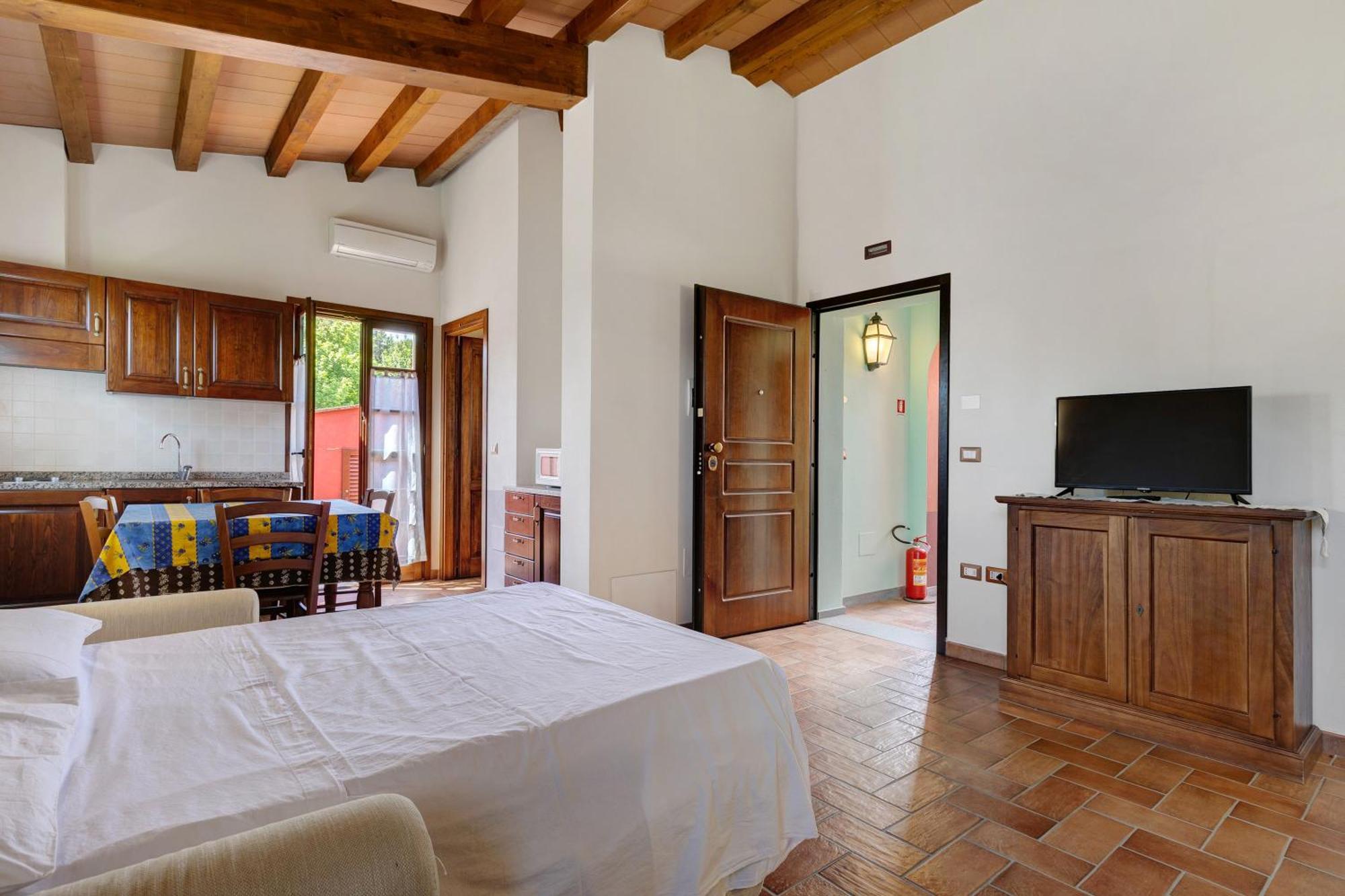 La Bettola Tavern Rooms Restaurant Montopoli in Val d'Arno Luaran gambar